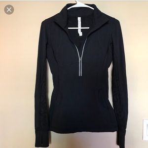 Lululemon Black Runner Pullover